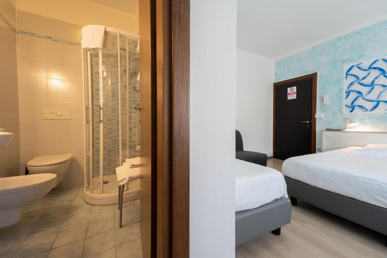 Hotel Benaco Mavras Пескиера дел Гарда Екстериор снимка