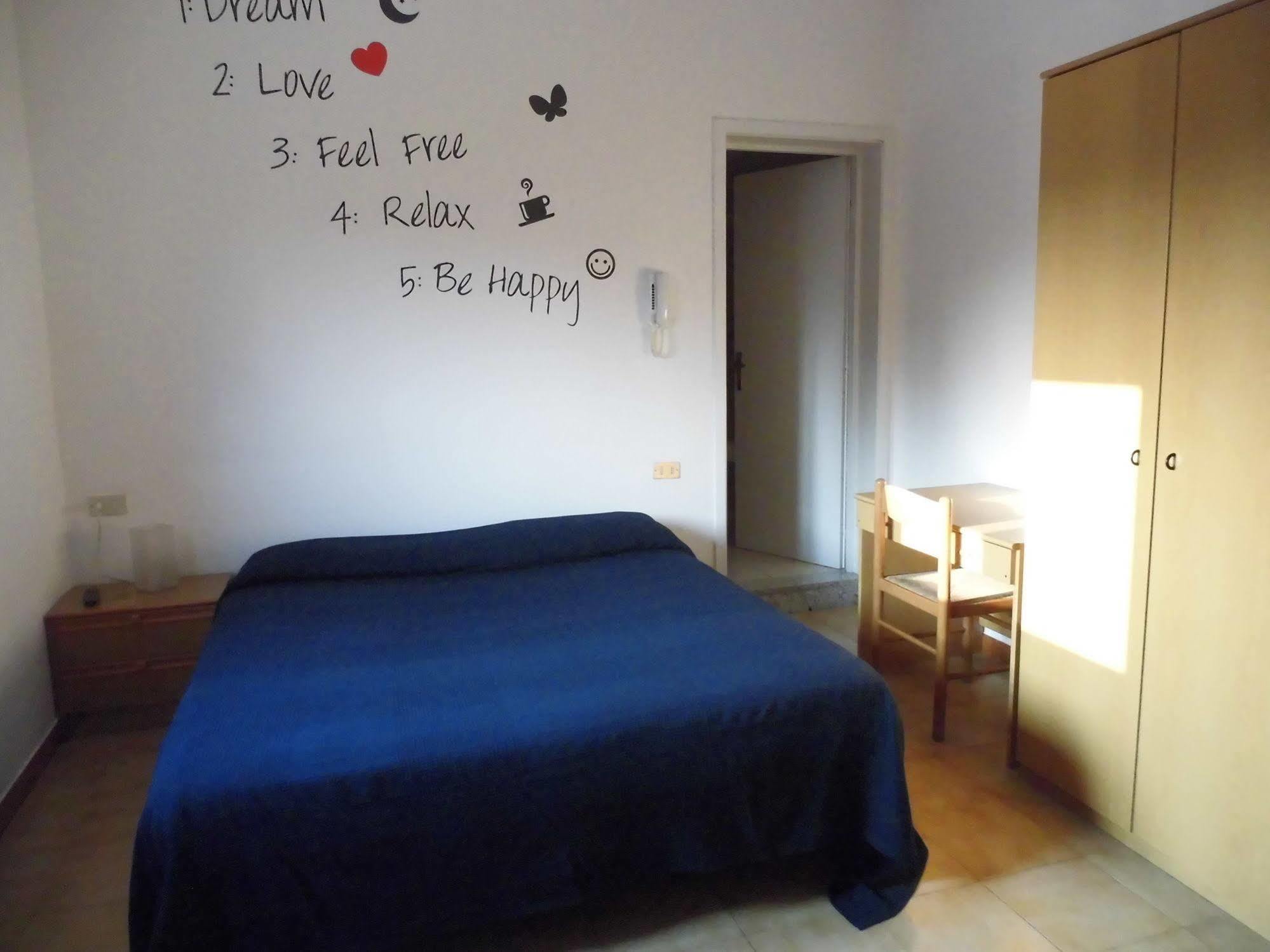 Hotel Benaco Mavras Пескиера дел Гарда Екстериор снимка